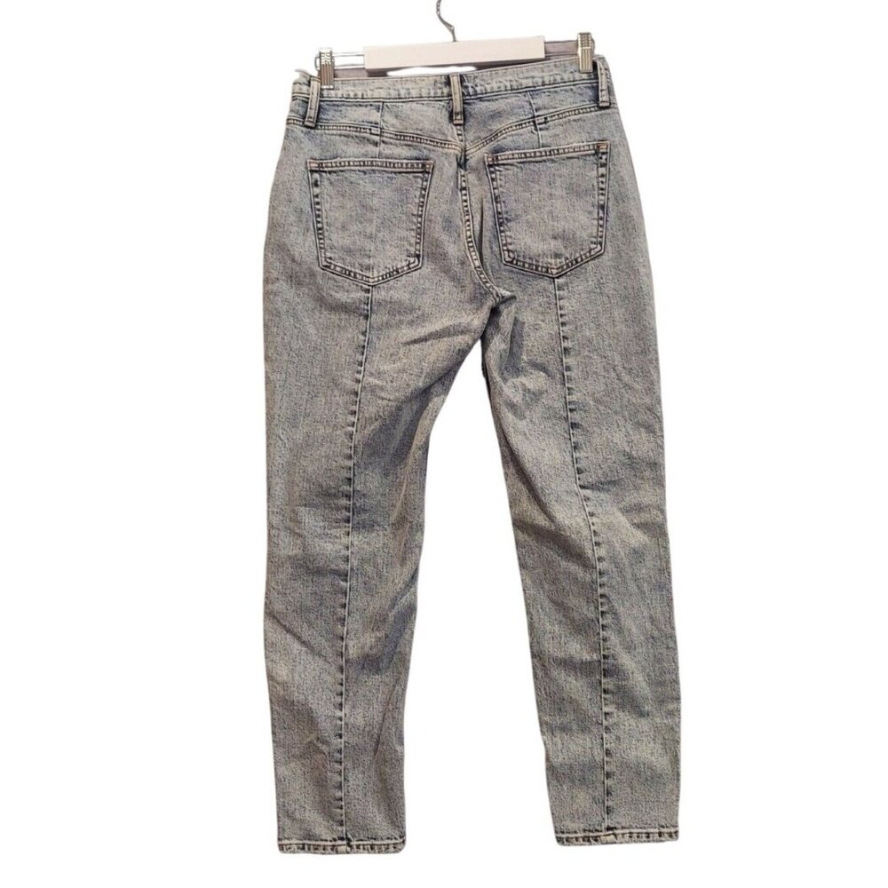 Silver Frisco Tapered Womens Size 28/28 (31x27) Mid Rise Distressed Denim Jeans - Picture 2 of 16